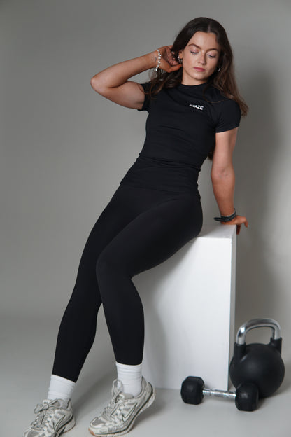 Contour Edit Black Compression Tshirt